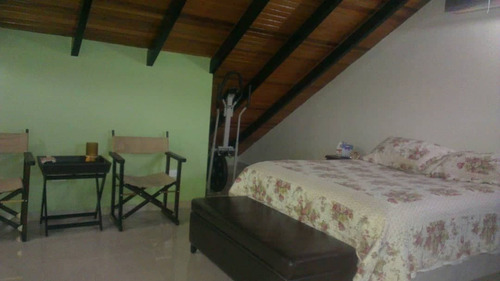 Imagen 10 de 16 de Town House 117mts2, 4 Hab, 3 Baños, Sala, Comedor, Vestier,2 Pto Estacionamiento