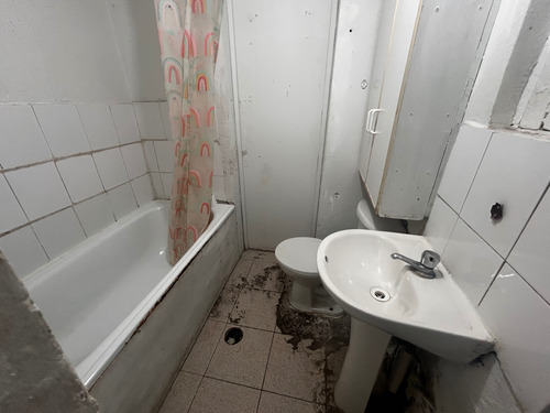 Casa Subsidio, 2 Dorm, 1 B, 2 Estacionam (73197)