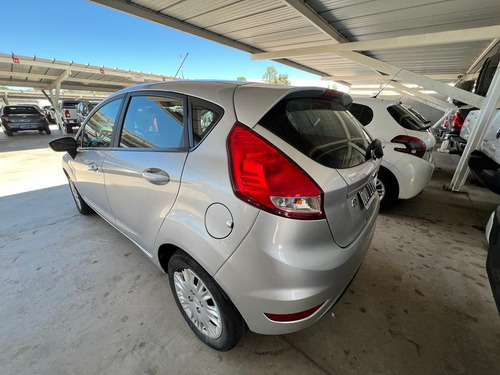 Imagen 4 de 14 de Ford 2015 Fiesta 1.6 5p S (kd)