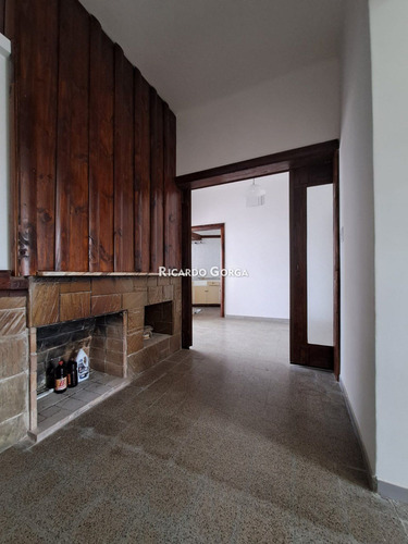 Casa En Venta De 3 Dormitorios Y Fondo Con Parrillero En Paso De Las Duranas