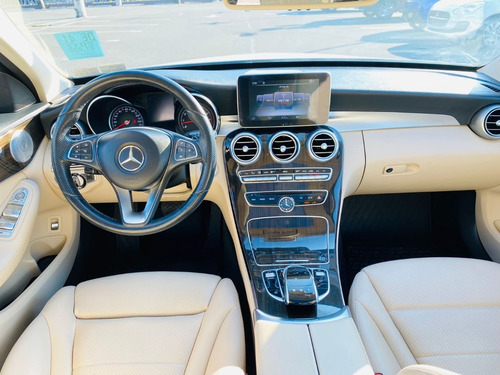 Imagen 3 de 15 de Mercedes Benz C300 4matic