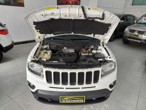 Imagem 11 de 18 de Jeep Compass 2015 2.0 Sport Aut. 5p