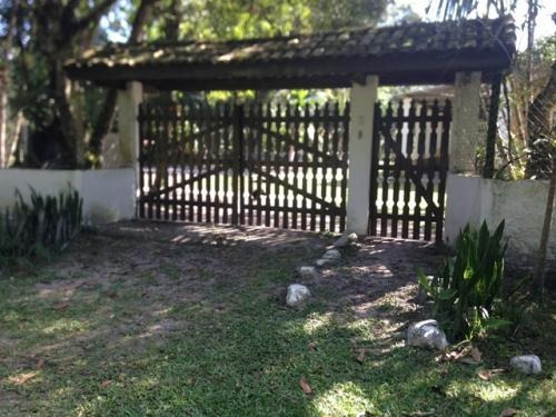 Lindíssima Chácara Com Lago E Suíte Em Itanhaém - Ch017