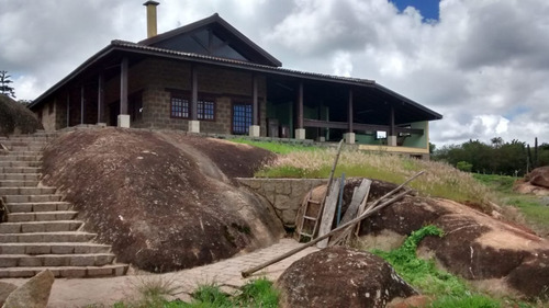 Imagem 16 de 22 de Fazenda 63 Alqueires, Rica Em Água Com 5 Lagos, 3 Casas Amplas, 3 Barracões, 1 Mangueirão, 1 Cocheira, 1 Galinheiro, 3 Casas De Funcionários, Pasto - Fa00189 - 70540162