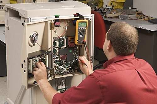 Fluke 179 Esfp Multímetro Rms Real Con Luz De Fondo Y La Tem