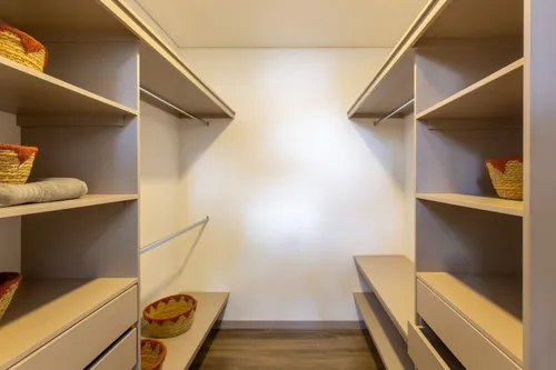 Apartamento En Venta En Vía Las Palmas. Cod V20192
