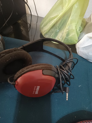 Auriculares 5 Unidades A Revisar Rotura Cable Detalles Vario Negro (Usado)