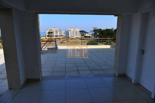 Duplex, Tiene Abajo 2 Dormitoiros Con 2 Baños, Arriba 1 Dormitorio Cn 1 Baño Y Otro Living - Ref: 5308