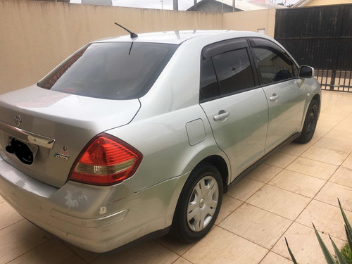 Nissan Tiida Sedan 1.8 Flex 4p 2011