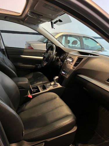 Imagen 12 de 13 de Subaru Legacy 2.5 Awd Cvt Limited 2010