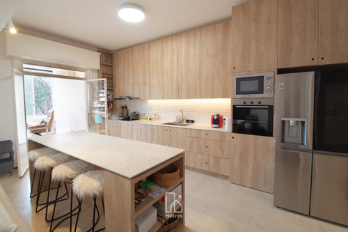 Venta Apartamento Pocitos - 4 Dormitorios -impecable Estilo Francés- Portería 24hs Estufa+calef.-garaje - Sol De Tarde