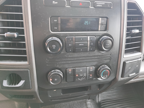 Ford F-350 6.3l Xl 6.2 Plus Ac At