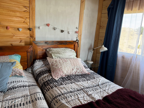 Parcela Con 2 Casas, A Orillas De Reserva El Yali Y Playa.
