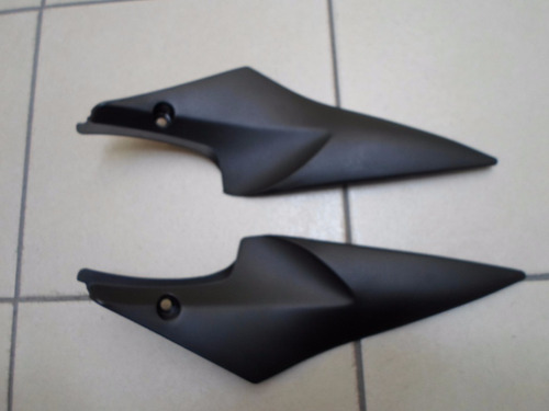 Tapas Moldura Cover Asiento Suzuki Gsxr 600 750  06-07