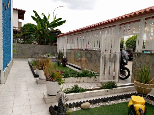Quinta En Venta, Urbanización Vista Alegre, Caracas, Mcpio Libertador