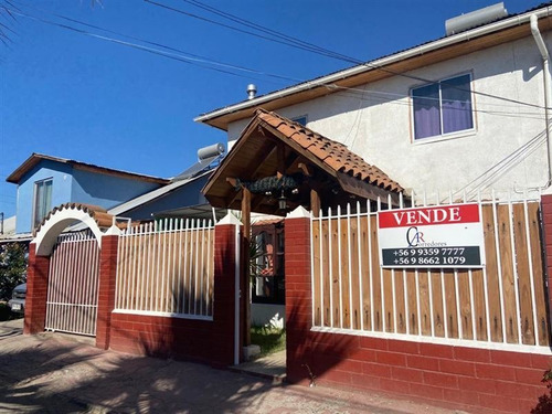 Casa En Venta De 3 Dorm. En Rancagua