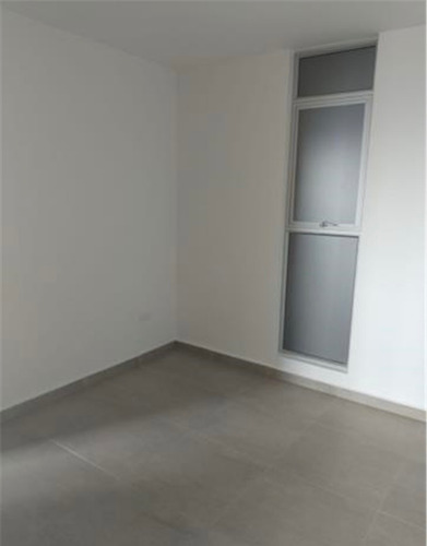 Imagen 4 de 12 de Venta Apartamento En San Lorenzo Reserva