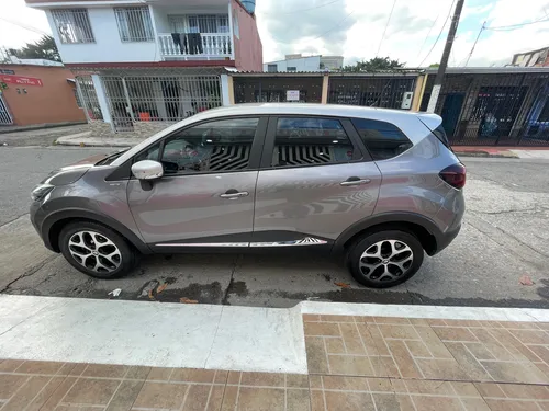 Renault Captur 2.0 Bose Automática
