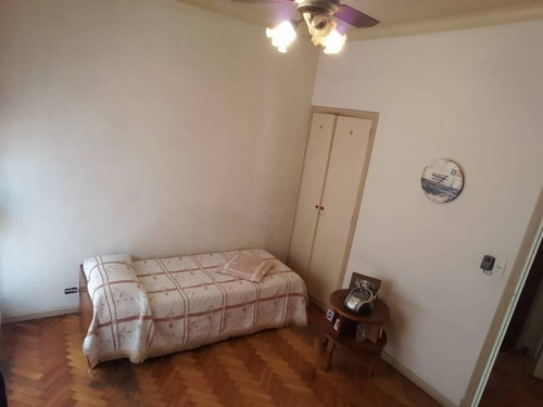 Imagen 14 de 20 de Excelente Casa Dos Niveles -cochera Doble, Jardin, Balcon Terraza, Pequeña Pileta Y Parrilla