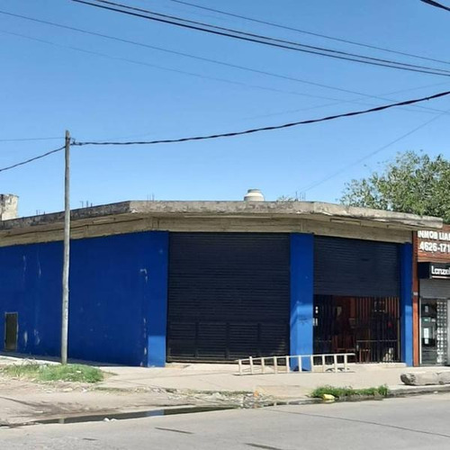 Imagen 3 de 10 de Local Comercial Con Excelente Ubicacion