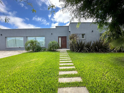 Casa En Venta En Barrancas De Santa María, Tigre, Gba Norte