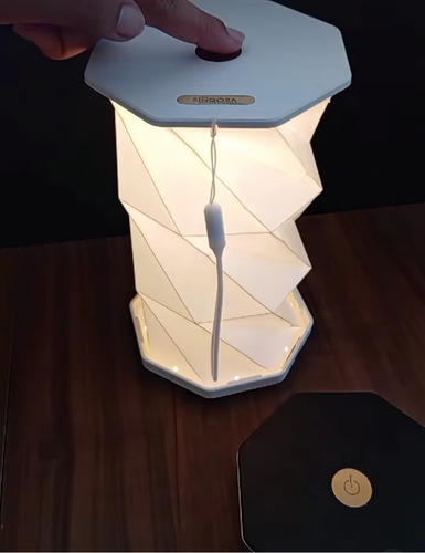 Luminaria Origami Sem Fio (usb) Touch 3 Tons Cúpula Preto Estrutura Branco 127/220v