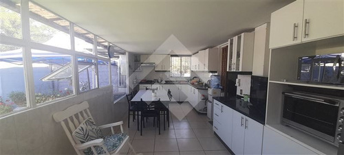 Imagen 24 de 27 de Casa En Venta De 5 Dorm. En La Florida