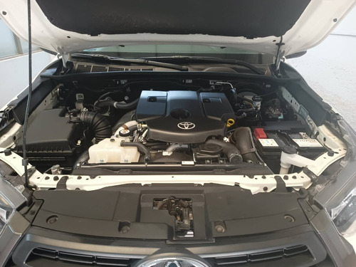 Imagen 8 de 8 de Toyota Hilux
