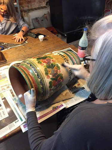 Imagen 2 de 5 de Clases De Restauración De Muebles, Enmarcados Y Tapicería.