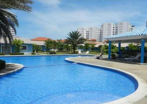 Imagen 5 de 25 de Apartamento Tipo Cabaña Con Atico Y Patio Grande Conjunto La Marina
