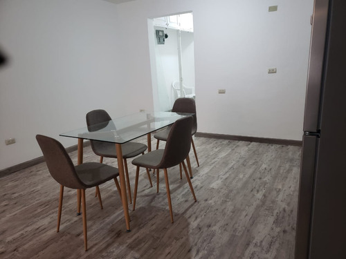 Se Alquila, Apartamento 1hab Amueblado Remodelada, Centrico Y Acogedor En Naco