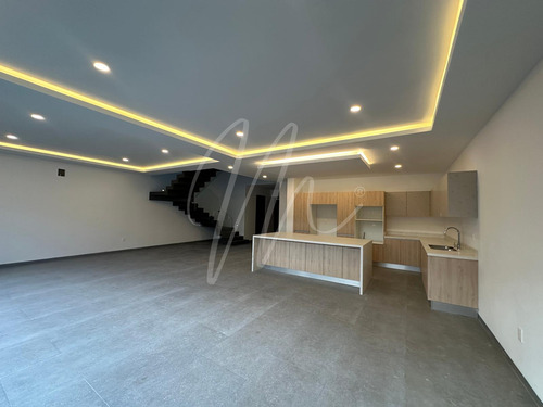 Casa En Venta En Cancun, Via Cumbres Residencial
