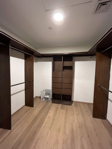 Departamento En Renta En La Toscana Santa Catarina