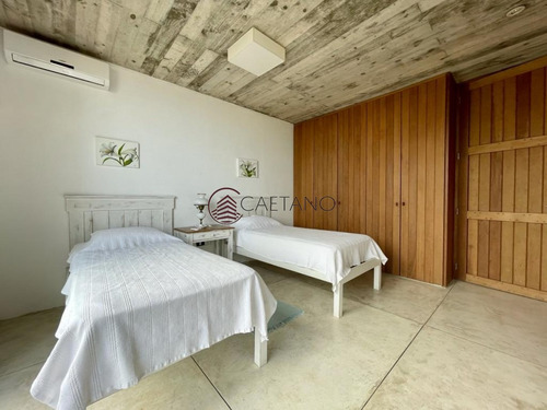Imagen 10 de 21 de Hermosa Casa En Primera Linea !!!