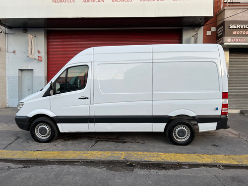 Mercedes-Benz Sprinter 2.1 415 Furgon 3250 150cv Tn V2