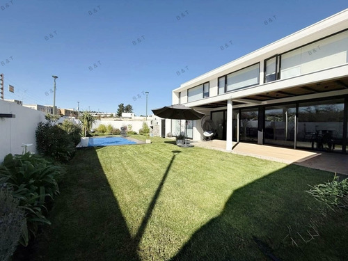 Broker Pinares 4d-5b-piscina- Quincho- Impecable