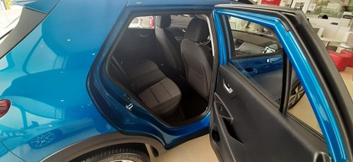 Imagen 4 de 15 de Kia Stonic Hibrido Turbo Full 2022