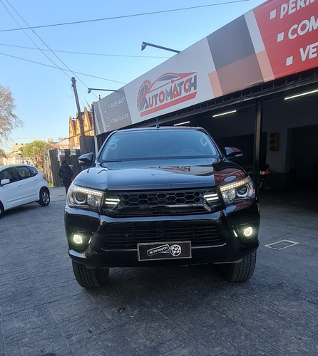 Imagen 4 de 17 de Toyota Hilux 2016 2.8 Cd Srx 177cv 4x4 At