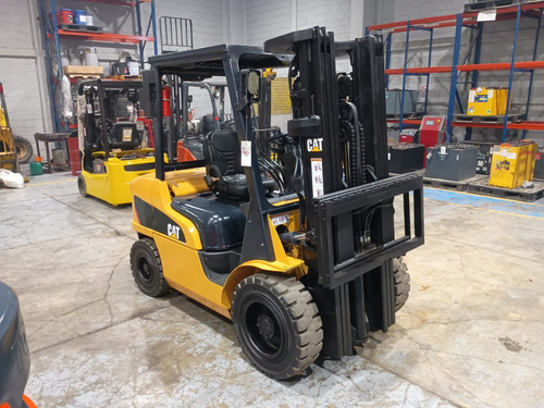 Montacargas Caterpillar De 3 Toneladas Seminuevo E Importado