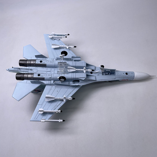 Escala 1:100 Ala Sukhoi Su-27 Avión Ruso Aerolíneas