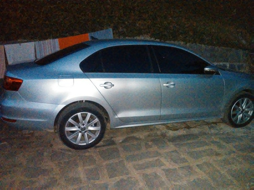 Volkswagen Jetta 2013 2.0 Comfortline Flex 4p Automática