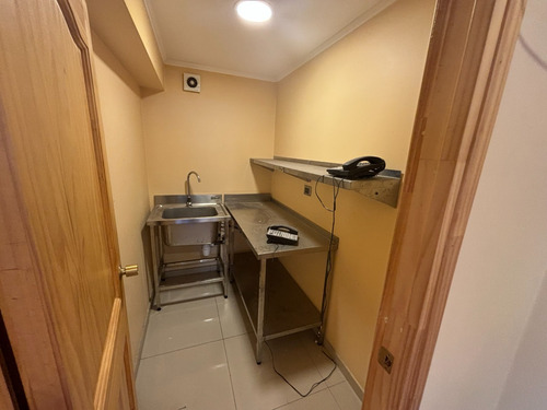 Excelente A Pasos Del Metro Oficinas Más Galpón