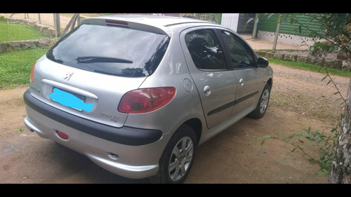 Peugeot 206 Hatch. Presence 1.4 8v (flex) 2008 - 05 Portas