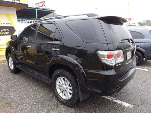 Toyota Fortuner .