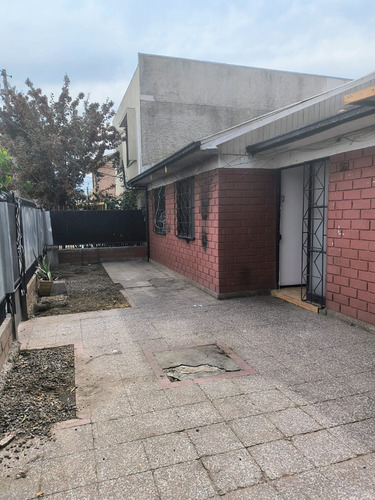 Casa Bismuto Metro Zapadores 3d 1b 2e Patio.