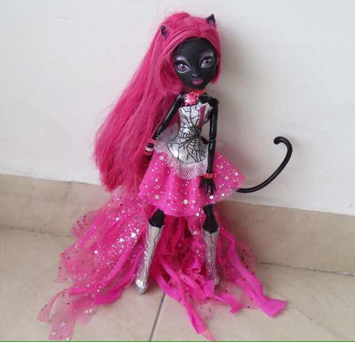 Muñeca Monster High Catty Noir