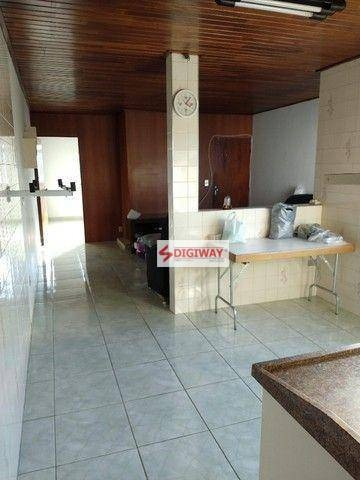 Imagem 5 de 20 de Sobrado Com 220m² De Área Construída, Garagem Coberta Para 2 Carros Em Bairro Residencial. - So0558