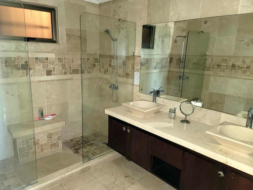 Vendo Apartamento De 3 Habitaciones En El Ensanche Paraíso
