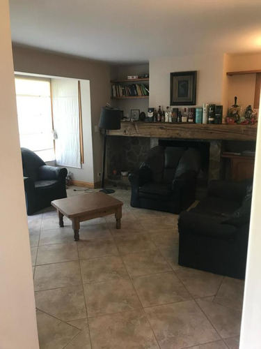 Excelente Casa En Barrio Chapelco
