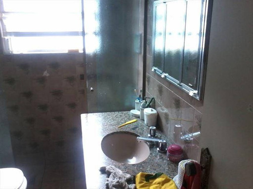 Imagem 9 de 30 de Bem Localizada 4 Dormitorios 1 Suite 3 Banheiros Sala 2 Ambiente 2 Vagas Na Garagem 1 Cozinha Grande Escritorio Deposito Para Alimentos Area De Serviço Com 2 Tanques - Hm1628